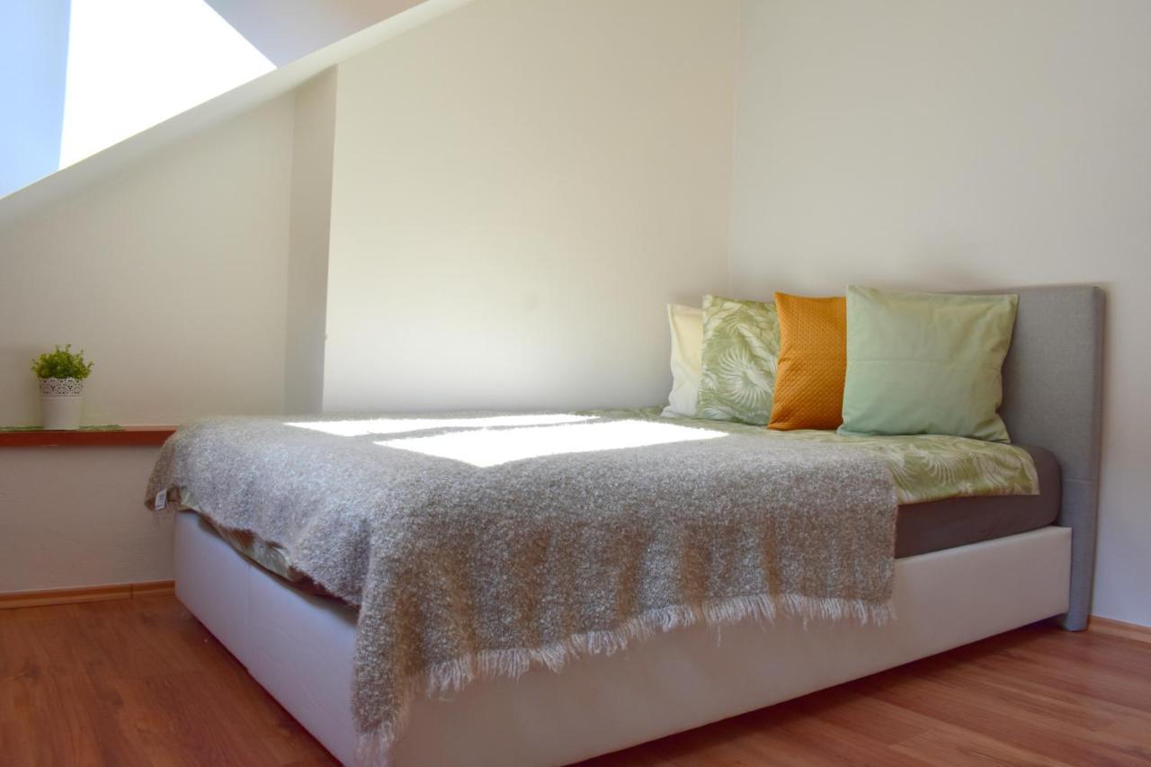 New Central Rooftop With Private Wellness, Sauna & Whirlpool Bath Prag Dış mekan fotoğraf